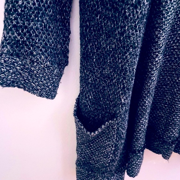 Cozy Knit Women's Open Knit Cardigan Sweater - Charcoal LIKE NEW - Picture 6 of 12